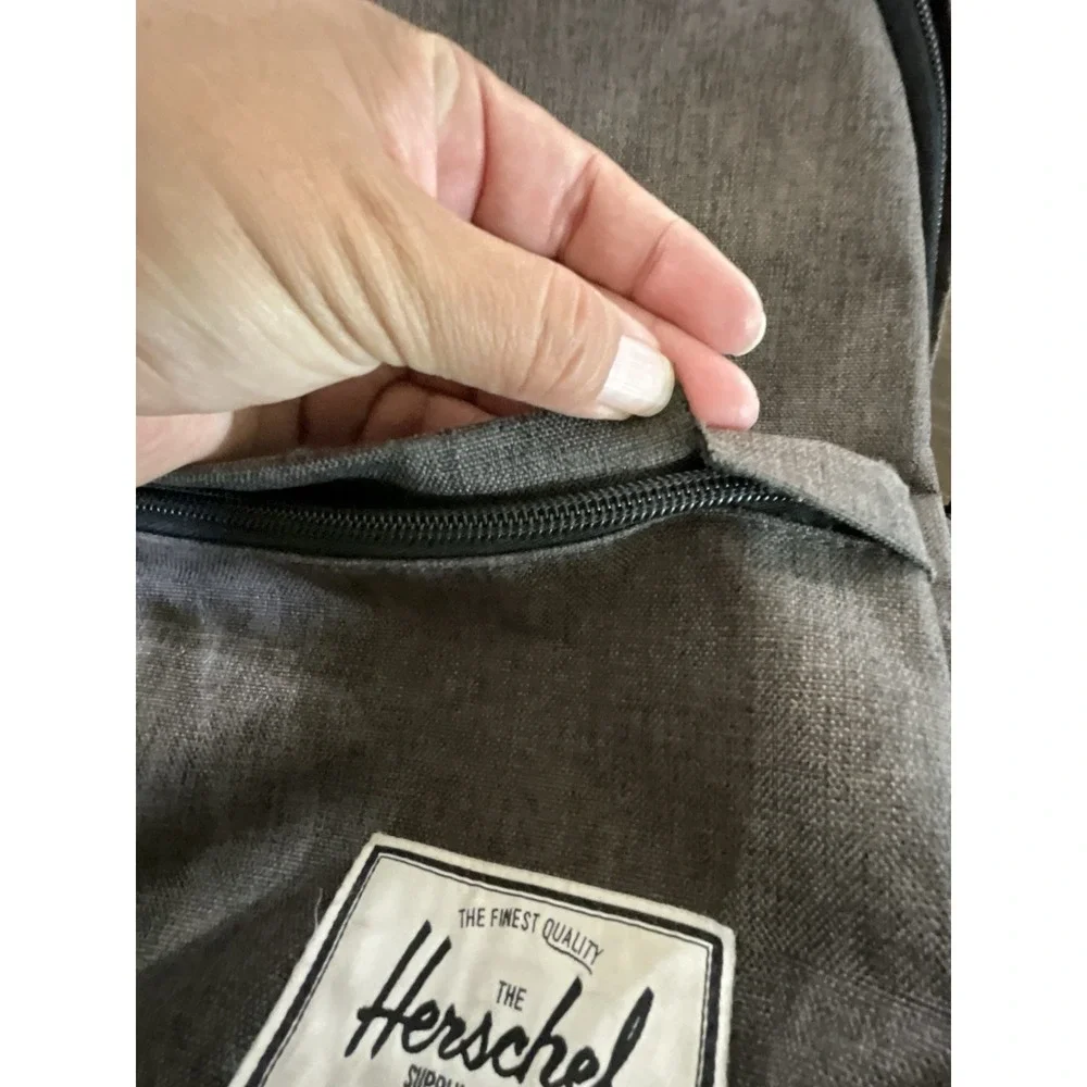 Herschel Supply Co. Gray Backpack Laptop Pocket Minor‎ Flaws 17x11x5.5
